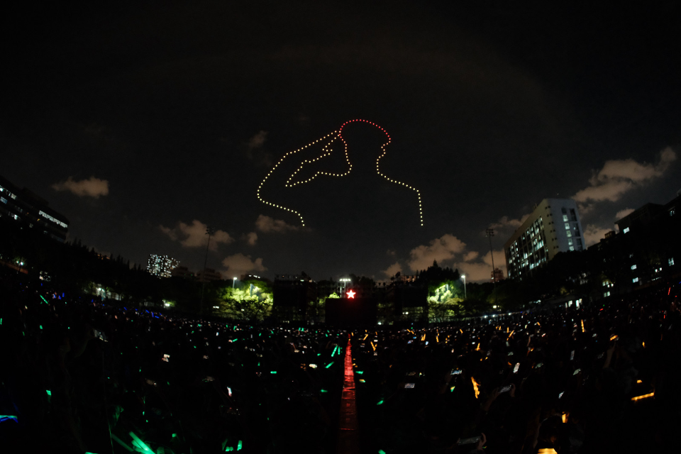 敬礼.png 敬礼.png