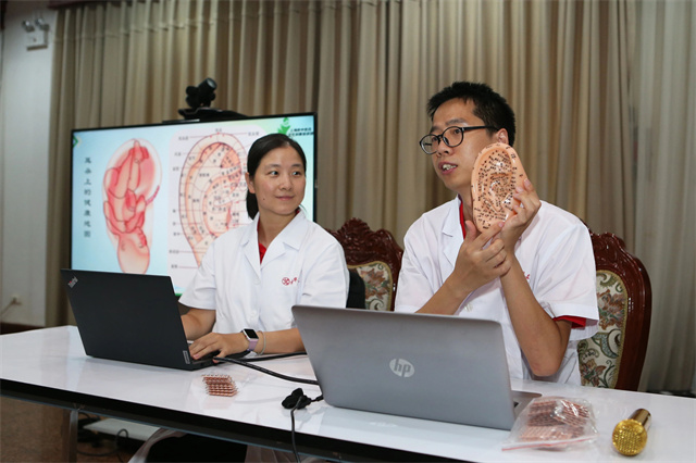 115227_769.jpg 115227_769.jpg